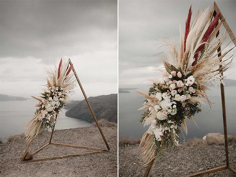 romantic-pastel-hued-elopement-santorini-island-with-breathtaking-views_10A