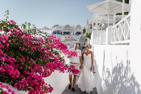 intimate-destination-wedding-santorini-white-pink-florals_04
