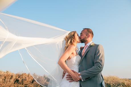 outdoor-summer-wedding-ayia-napa-romantic-flowers_01