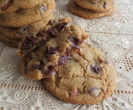 Crisp Chocolate Chip Cookies