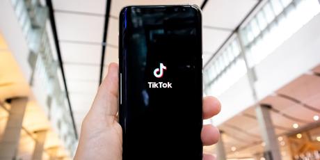 Buying TikTok Likes 2022: Should You Buy TikTok Likes? Here are the Pros and Cons