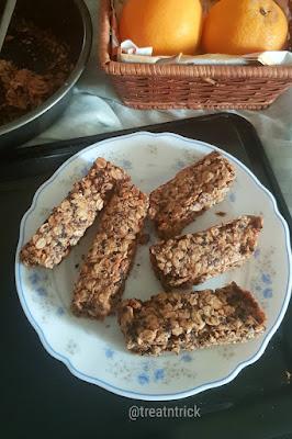 Homemade Granola Sesame Bars Recipe @ treatntrick.blogspot.com