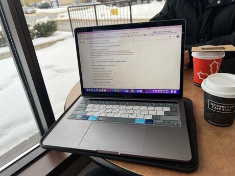 aliaaafify:Studied today outside because dining in will b...