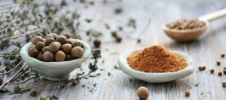 8 Science-Based Benefits of Nutmeg Oil