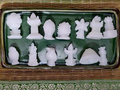 Recipe: Sakkare Acchu: festive sugar mould figurines