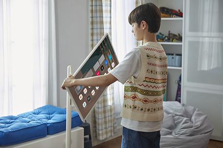 New LG StanbyME Display Screen Redefines Home Entertainment