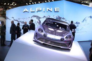 Renault will unveil an electric Alpine GT X-Over by 2025,