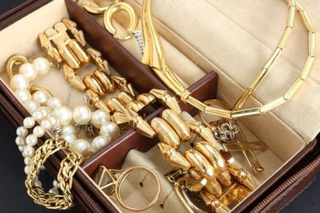 How to Protect Your Jewelry against Loss, Theft or Damage