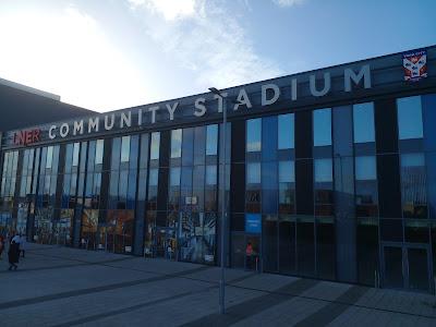 ✔811 York Community Stadium