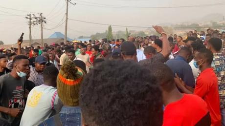 AAUA students protest over incessant accidents in Akungba