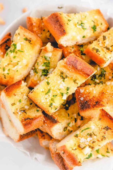 Air Fryer Garlic Bread (Vegan)