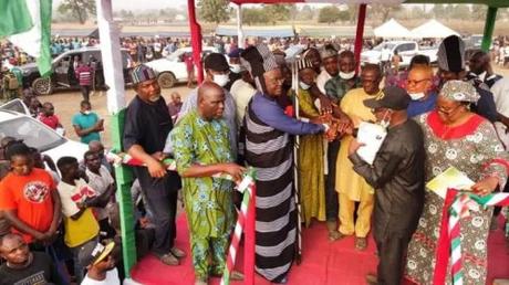Over 1,000 APC Members Decamp To PDP In Benue (Photos)
