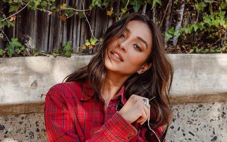 ‘YOU’ Star Shay Mitchell Expecting A Second Child 'YOU' Star Shay Mitchell Expecting A Second Child