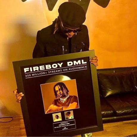 Fireboy DML Receives Plaque For Hitting 350+ Million Streams On Audiomack (Photo)