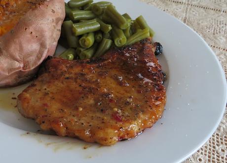 Iron Skillet Garlic & Brown Sugar Pork Chop