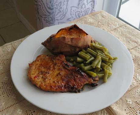 Iron Skillet Garlic & Brown Sugar Pork Chop