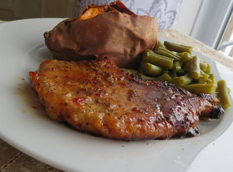 Iron Skillet Garlic & Brown Sugar Pork Chop