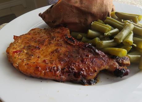 Iron Skillet Garlic & Brown Sugar Pork Chop