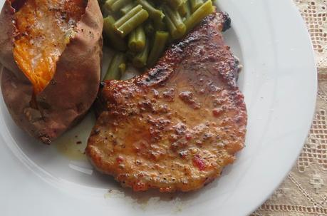 Iron Skillet Garlic & Brown Sugar Pork Chop