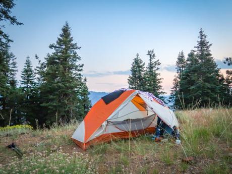 Hiking the Pacific Crest Trail: A Long-Distance Hiking Adventure