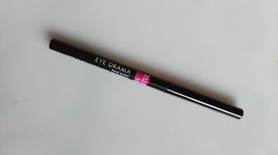 Elle 18 Eyedrama Kajal in Black Review