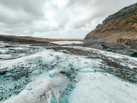 Hiking the Falljökul Glacier in Vatnajökull National Park Hiking the Falljökul Glacier in Vatnajökull National Park