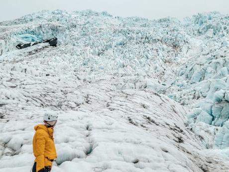 Hiking the Falljökul Glacier in Vatnajökull National Park Hiking the Falljökul Glacier in Vatnajökull National Park