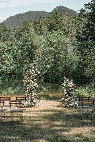 wedding venue flower decoration ideas for forest wedding