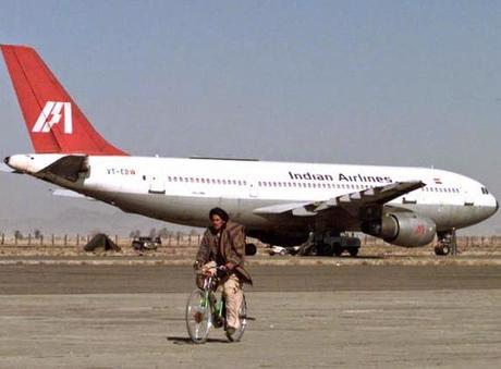 One of the hijackers of IC 814 shot dead in Pakistan !!