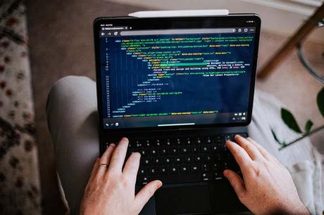 Why is Eastern Europe emerging as a new Hot Spot for High-End Outsourcing? Why is Eastern Europe emerging as a new Hot Spot for High-End Outsourcing?