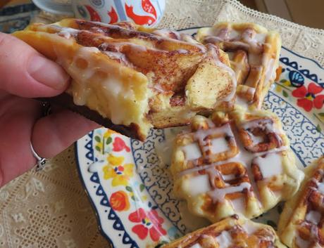 Quick & Easy Cinnamon Roll Waffles