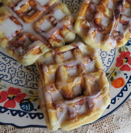 Quick & Easy Cinnamon Roll Waffles