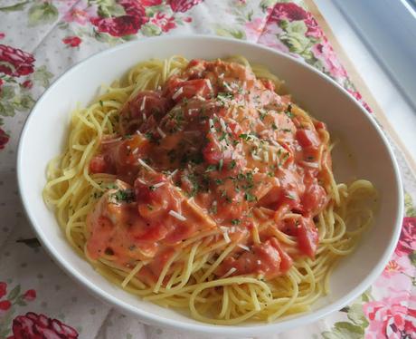 Slow Cooker Creamy Basil Chicken