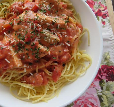 Slow Cooker Creamy Basil Chicken