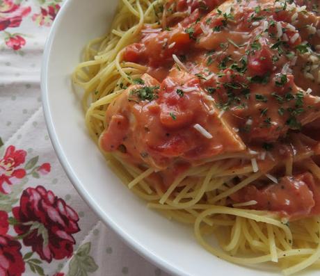 Slow Cooker Creamy Basil Chicken