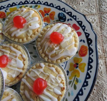 Easy Bakewell Tarts