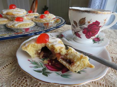 Easy Bakewell Tarts