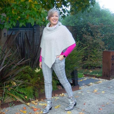 Choosing and Styling Ponchos, Blanket Wraps, Capes and Ruanas for Every Body Type choosing ponchos, capes and ruanas