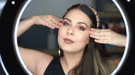 A quality Lighting Setup will make you look great on cam and attract more paying viewers