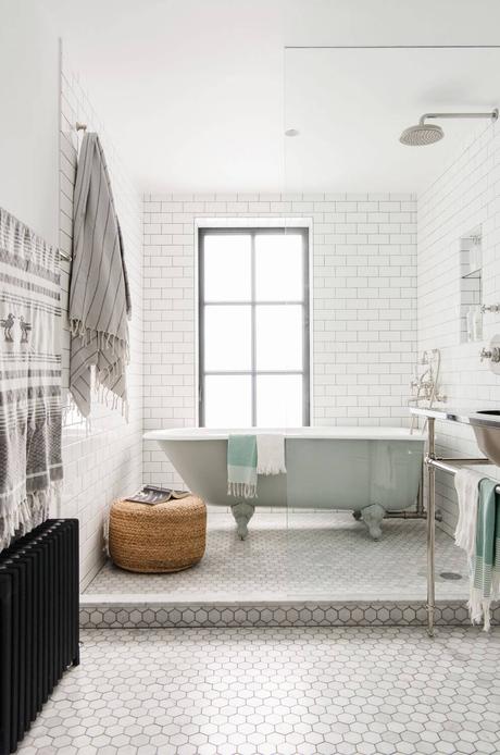 small bathroom ideas with bathtub