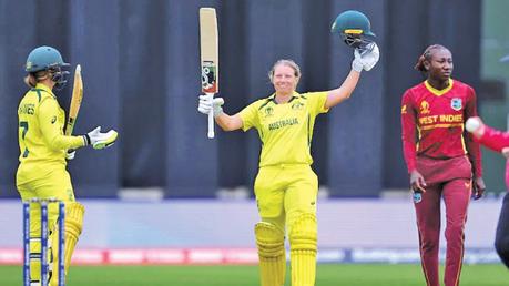 Alyssa Healy smashed 129 in 107 deliveries to steer Australia into final