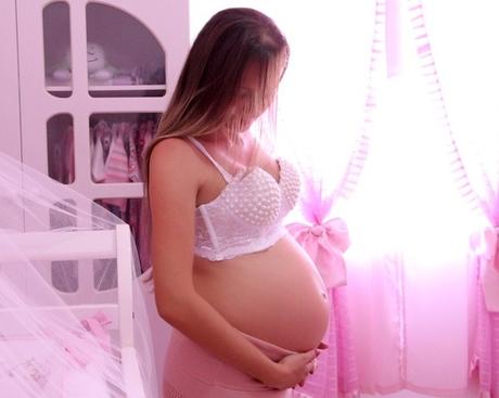 Looking for the right bra for pregnancy? Here's everything you need to know about choosing the right bra for the ultimate comfort & function!