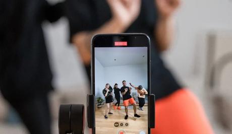 How the profile view history feature works