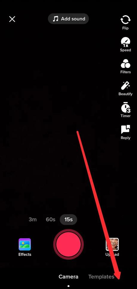 Tap on the LIVE tab and further on Go LIVE