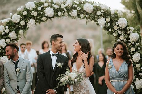utterly-romantic-wedding-crete-with-whimsical-blooms_24