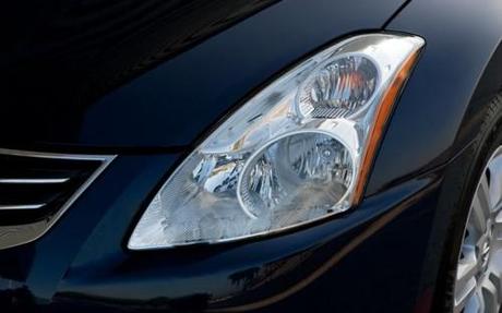 2011 Nissan Altima Headlight