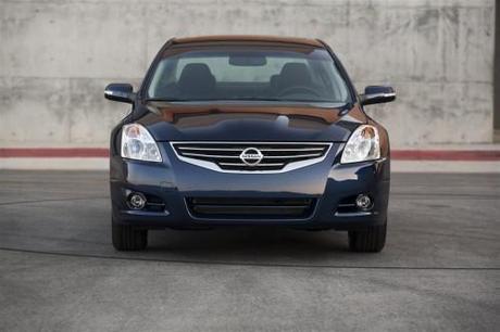 2011 Nissan Altima Front View