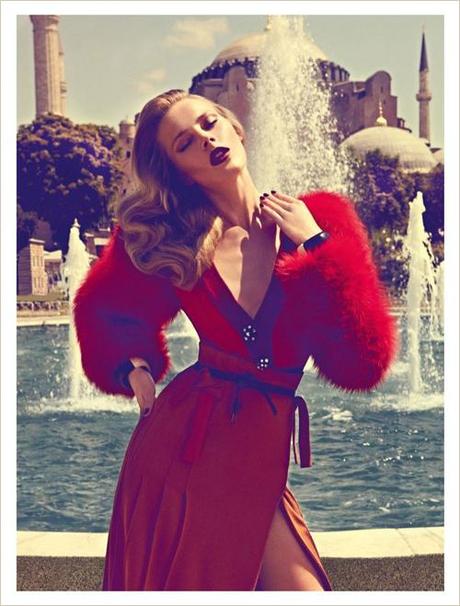 AUTUMN LUXURY: Go Abroad With Vogue Hellas