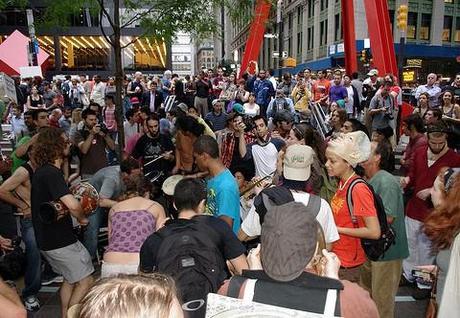 Occupy Wall Street: Pepper spray investigated; Anonymous gets involved