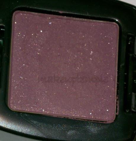 Swatches: Eye Shadow: Arbonne: Arbonne Divine Plum Eye Shadow Swatches